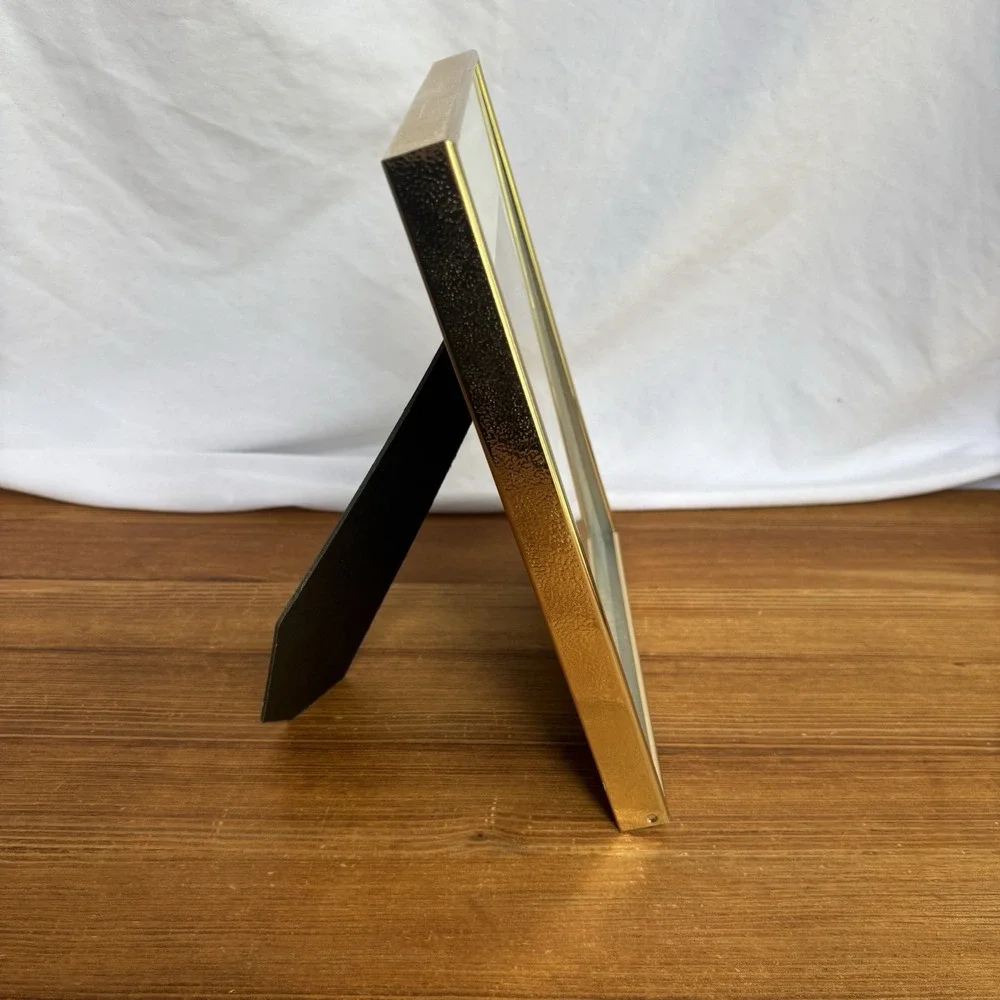 N/A gold tone